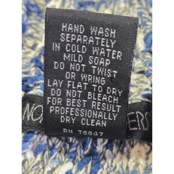 Nomadic Traders Y2K Knit Sweater M Blue Navy White Chunky Wood Buttons - Picture 9 of 10